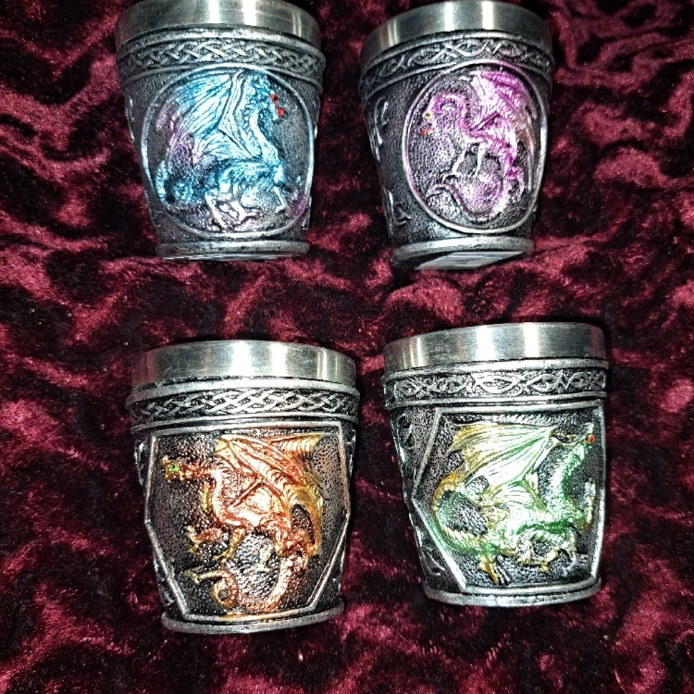 Dragon Themed Shot Glass Set